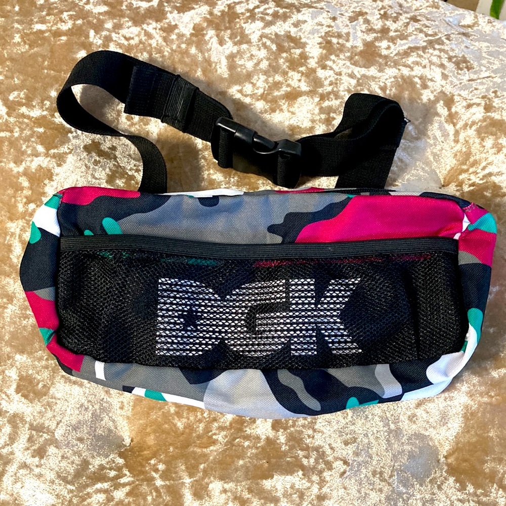 DGK Multi-color camo belt bag. Roomy and lightweight. Adjustable length.